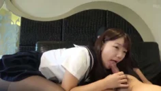 CR社最新流出素人投稿极致可爱邻家气质学生萌妹援交土豪口含大肉棒肏无毛嫩穴口爆强忍吞精的表情惹人怜惜