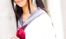 制服时代～精致的少女，有着让人无法抗拒的清纯模样～泷山凯伦