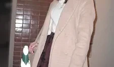 我收到了在拍卖会上赢得的裤子，当时它们是赤身裸体的。松川琴美