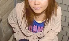 素人真实拾取～笨妹子可以轻松地把自己的阴户张开～大久保惠