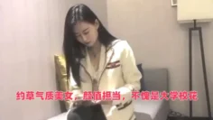 约草气质美女，颜值担当，不愧是大学校花