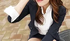 经理本该警告总是在办公室里做出猥亵行为的办公室女士…长谷川惠理