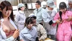 HUNTC-043所有-您-可以與任何人一起玩如果您為城鎮工廠支付固定的每月費用則可以將其插入任何人女性工程師辦公室中的女孩總統的女兒