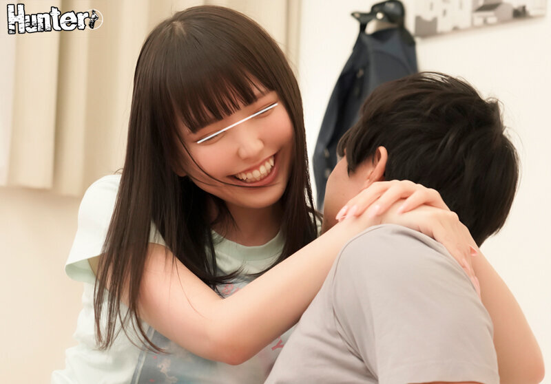 『全然足りない！子供だと思って遠慮しないでいっぱい突いて！』妹とお風呂に入っていたら大人顔負けの激しいベロチュウしながらの抱き着きSEXして 画像4